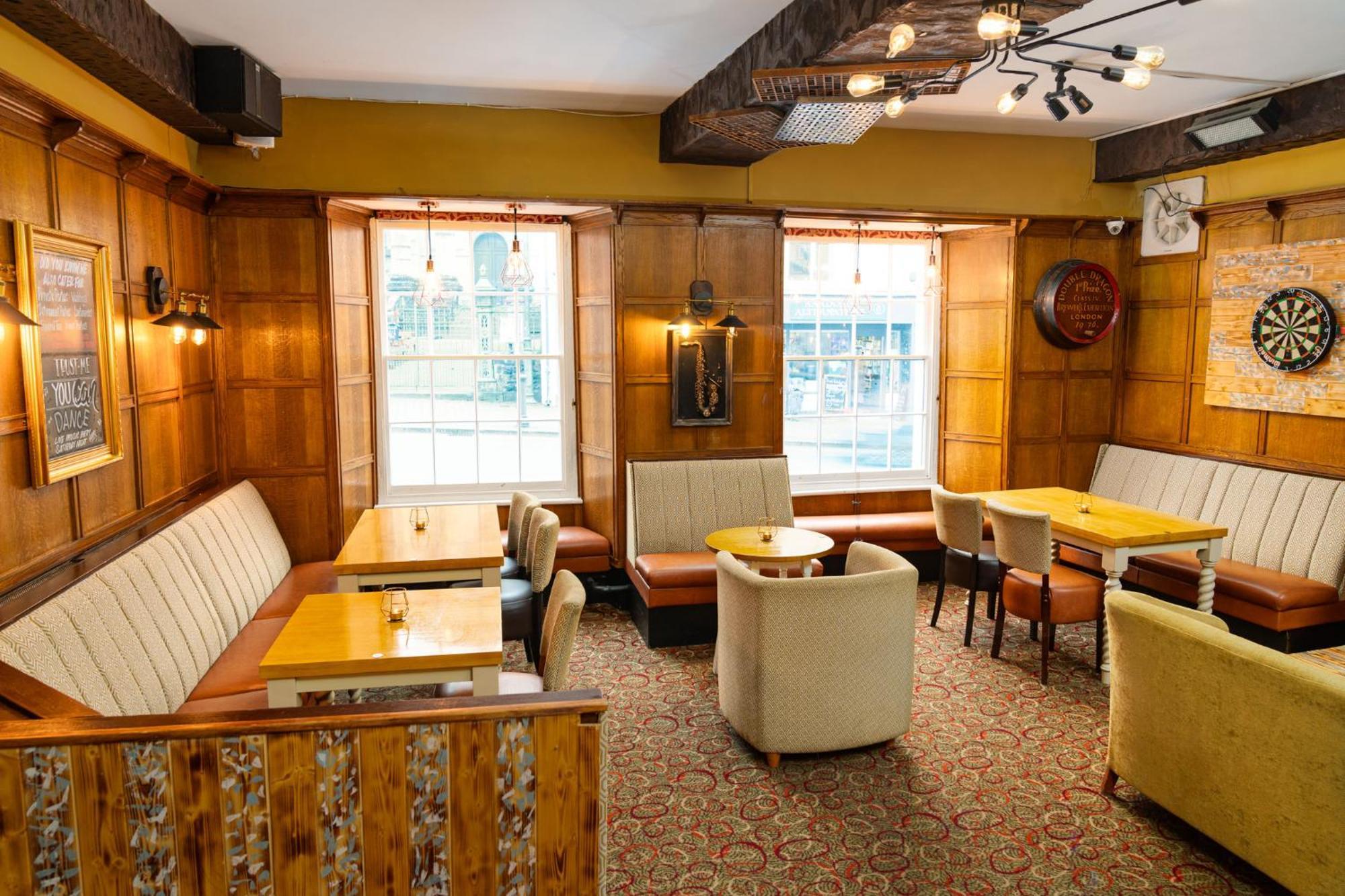 Boars Head Hotel Carmarthen Exteriér fotografie